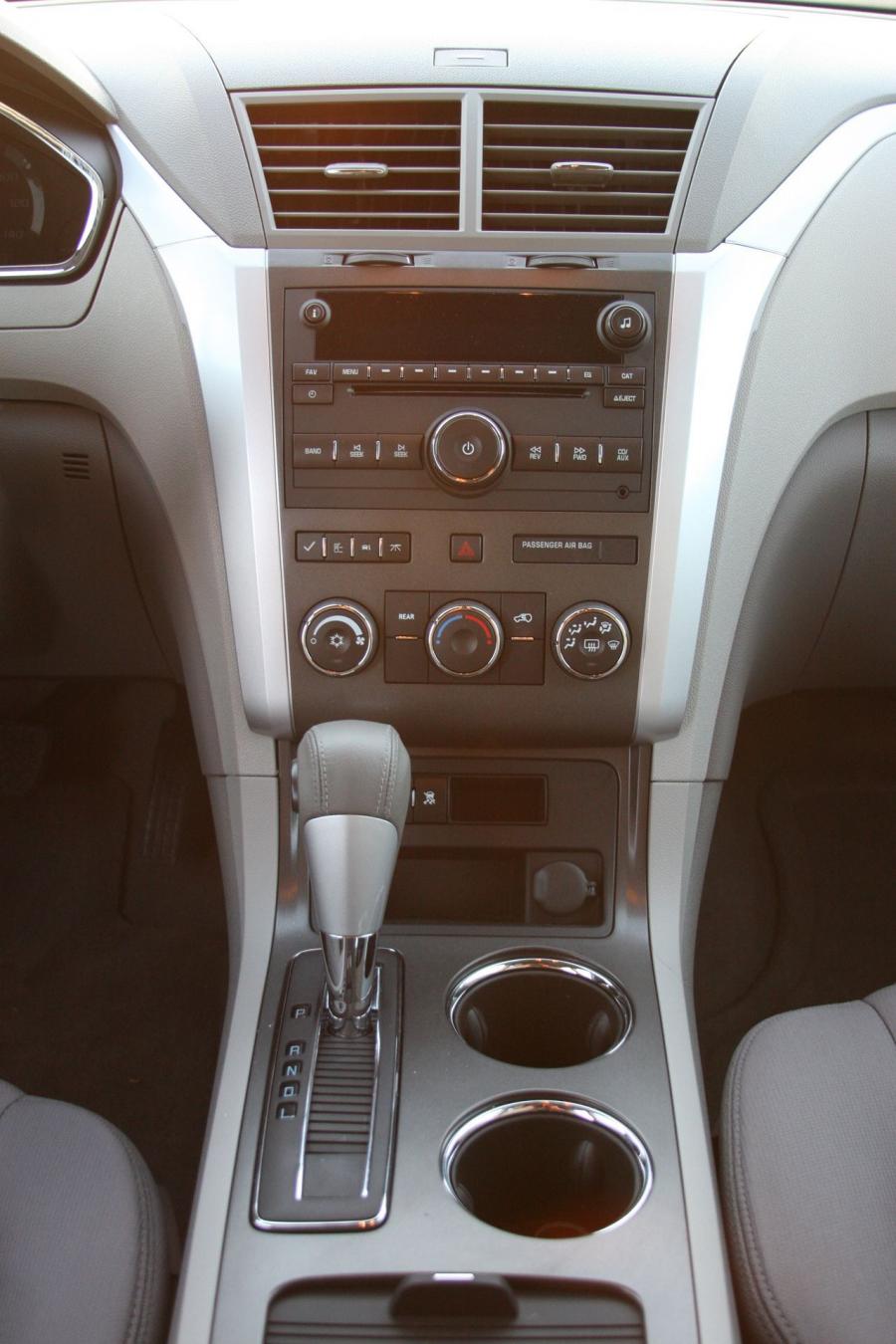  Chevrolet Traverse LT 2009 года  (фото 15 из 37)